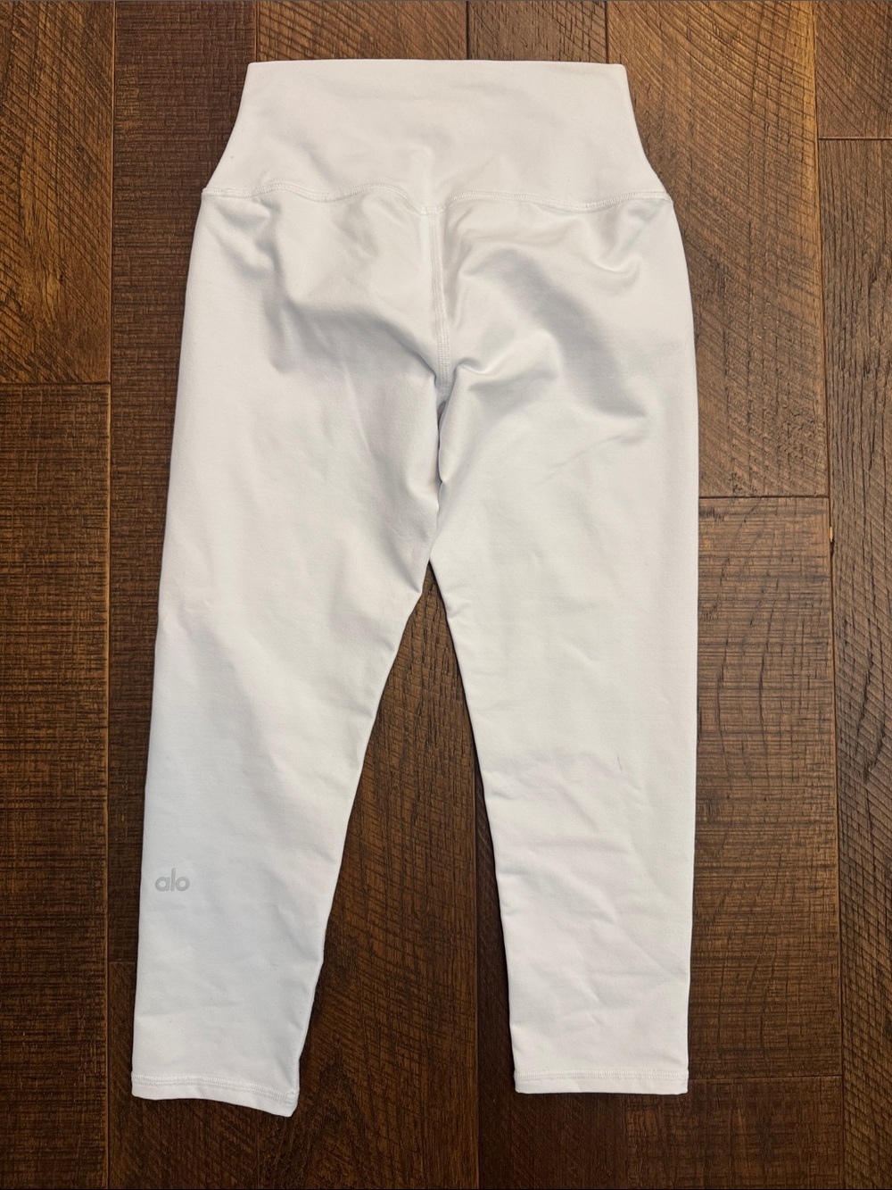 Alo Yoga Airbrush White Cropped Leggings Capri Pants - Picture 4 of 5